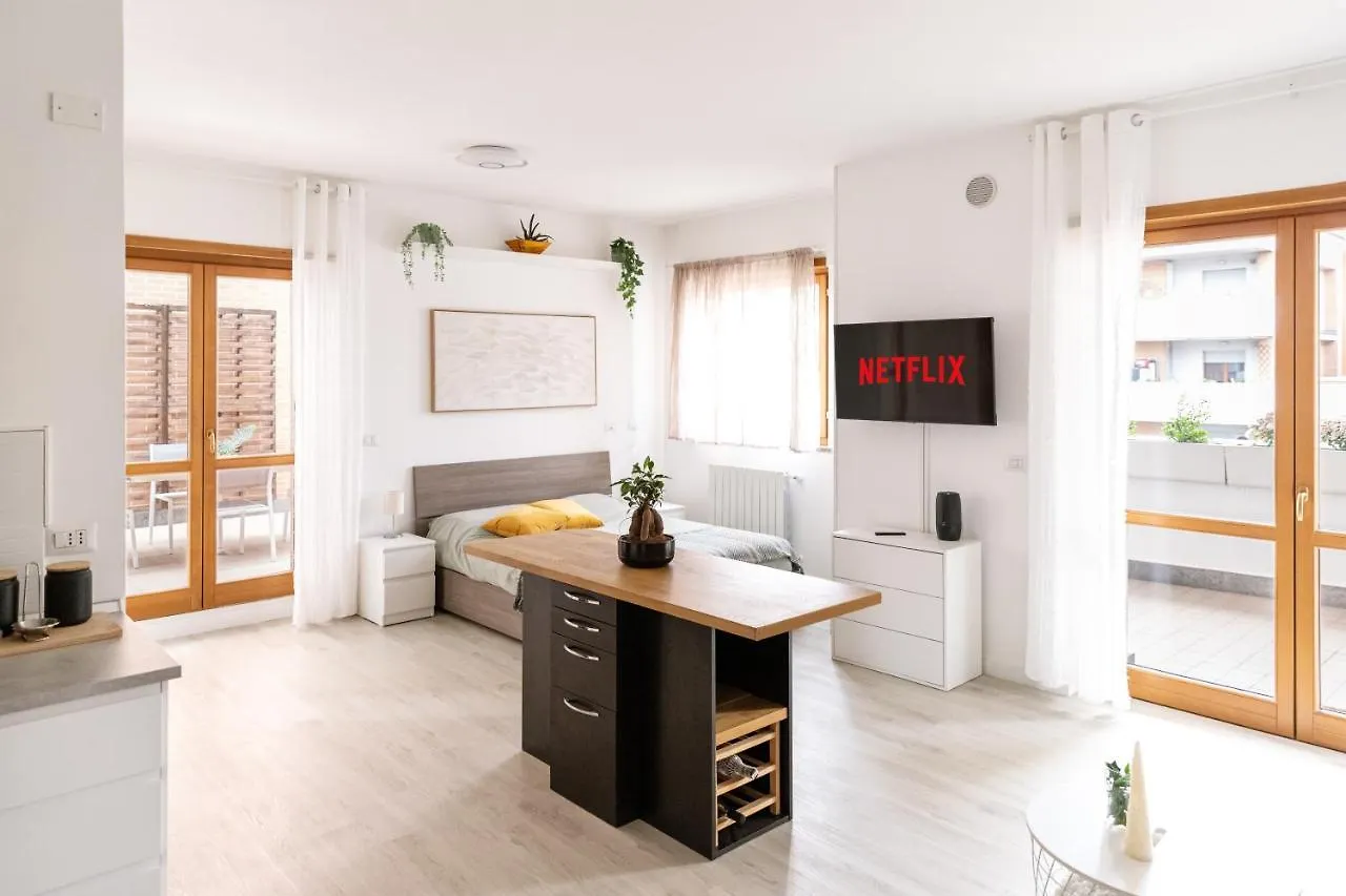 Loft Con Terrazzo - 3 Min Dalle Autostrade By Followgreenhouserome 0*, Rome Italy