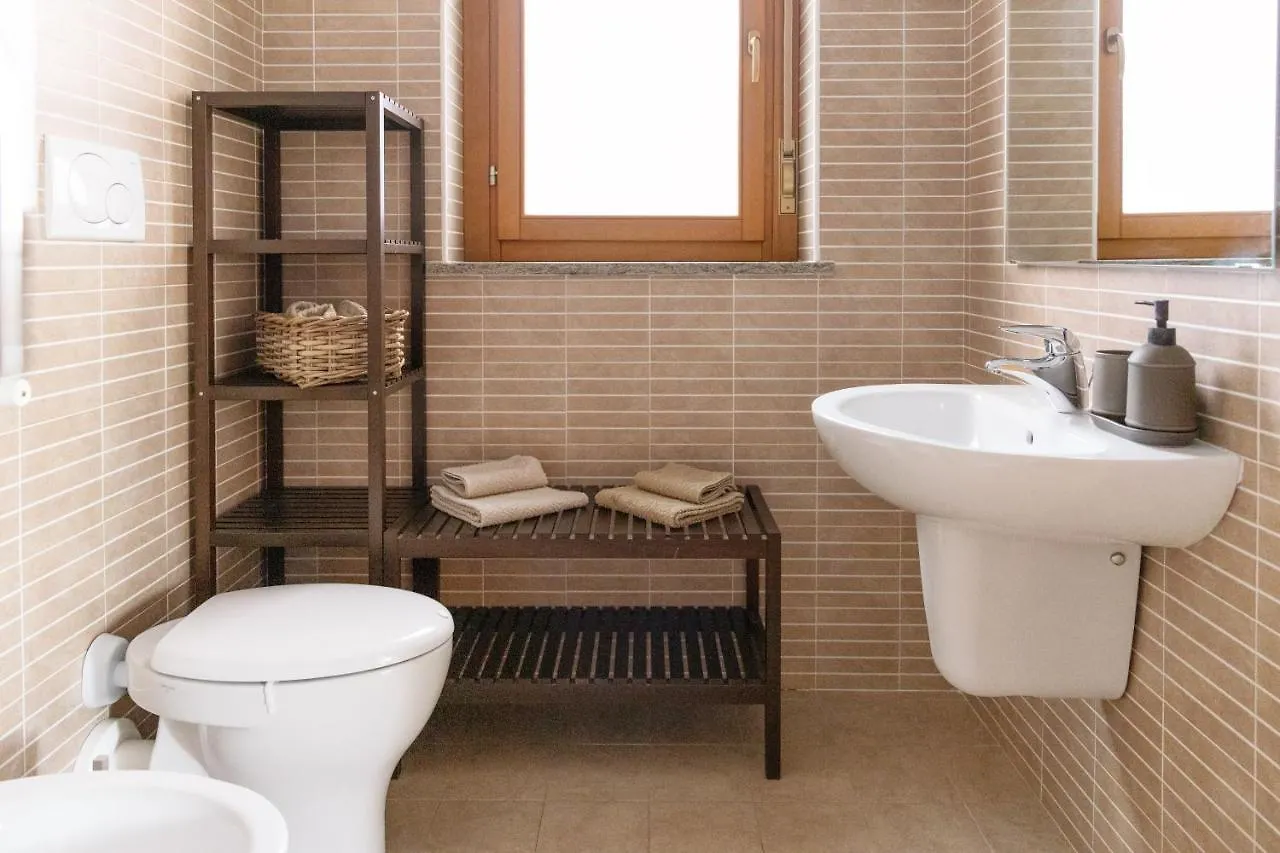 Apartment Loft Con Terrazzo - 3 Min Dalle Autostrade By Followgreenhouserome