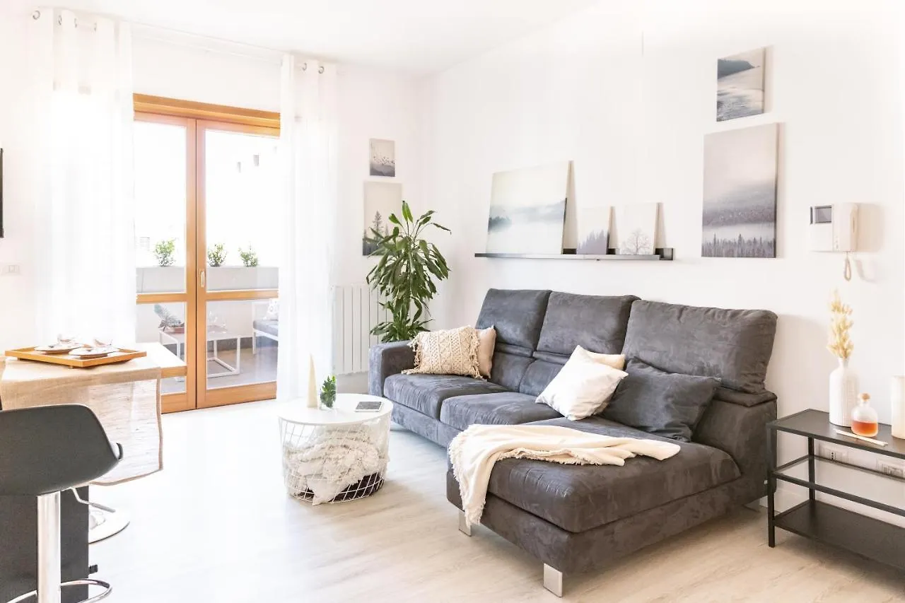Loft Con Terrazzo - 3 Min Dalle Autostrade By Followgreenhouserome 0*, Rome Italy